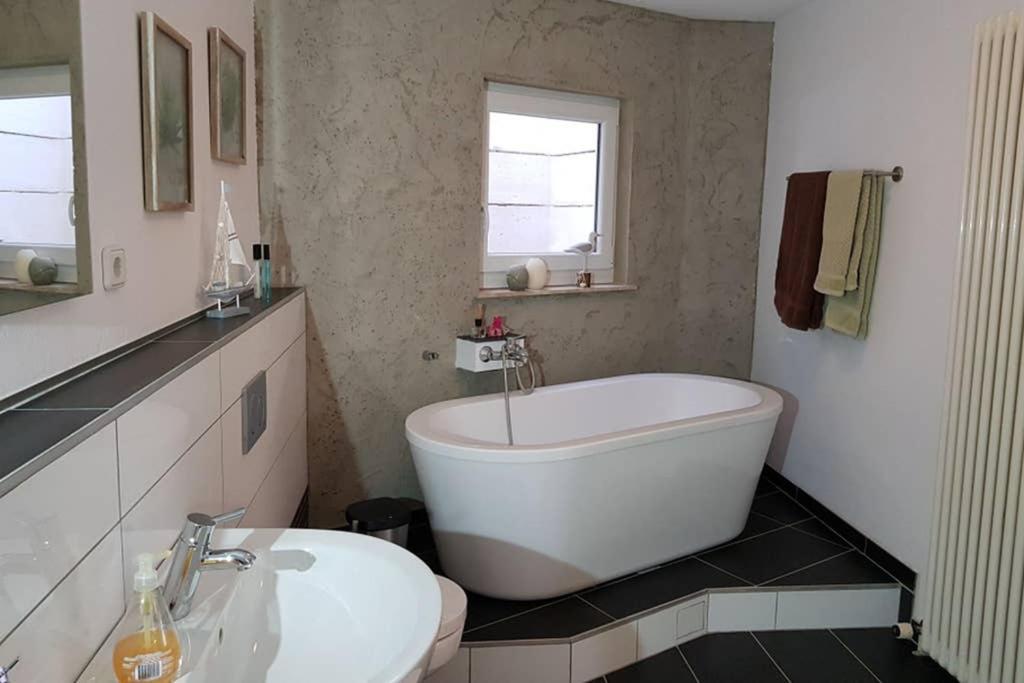 Idyllische Ferienwohnung Zum Wohlfuehlen+Entspannen Lichtenstein  Exteriör bild